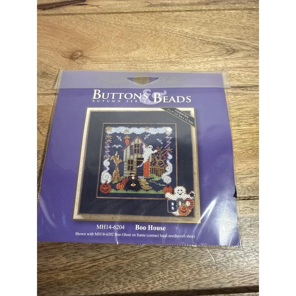 Mill Hill Buttons Beads  Kit Boo House Halloween MH14-6204 NIP 2006 Retired OOP